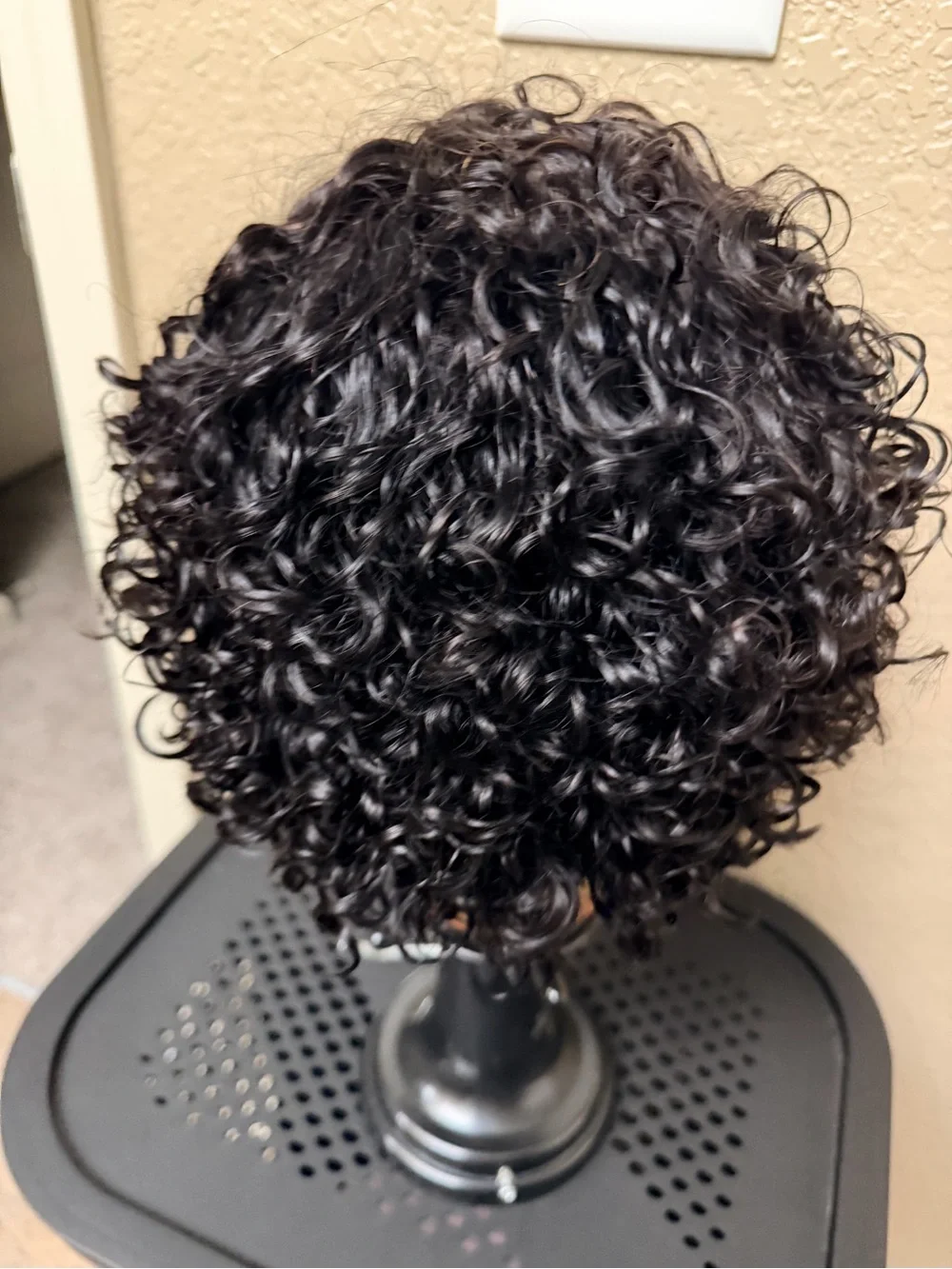 Human Hair Wet and Wavy Wig - Picture 5 of 16